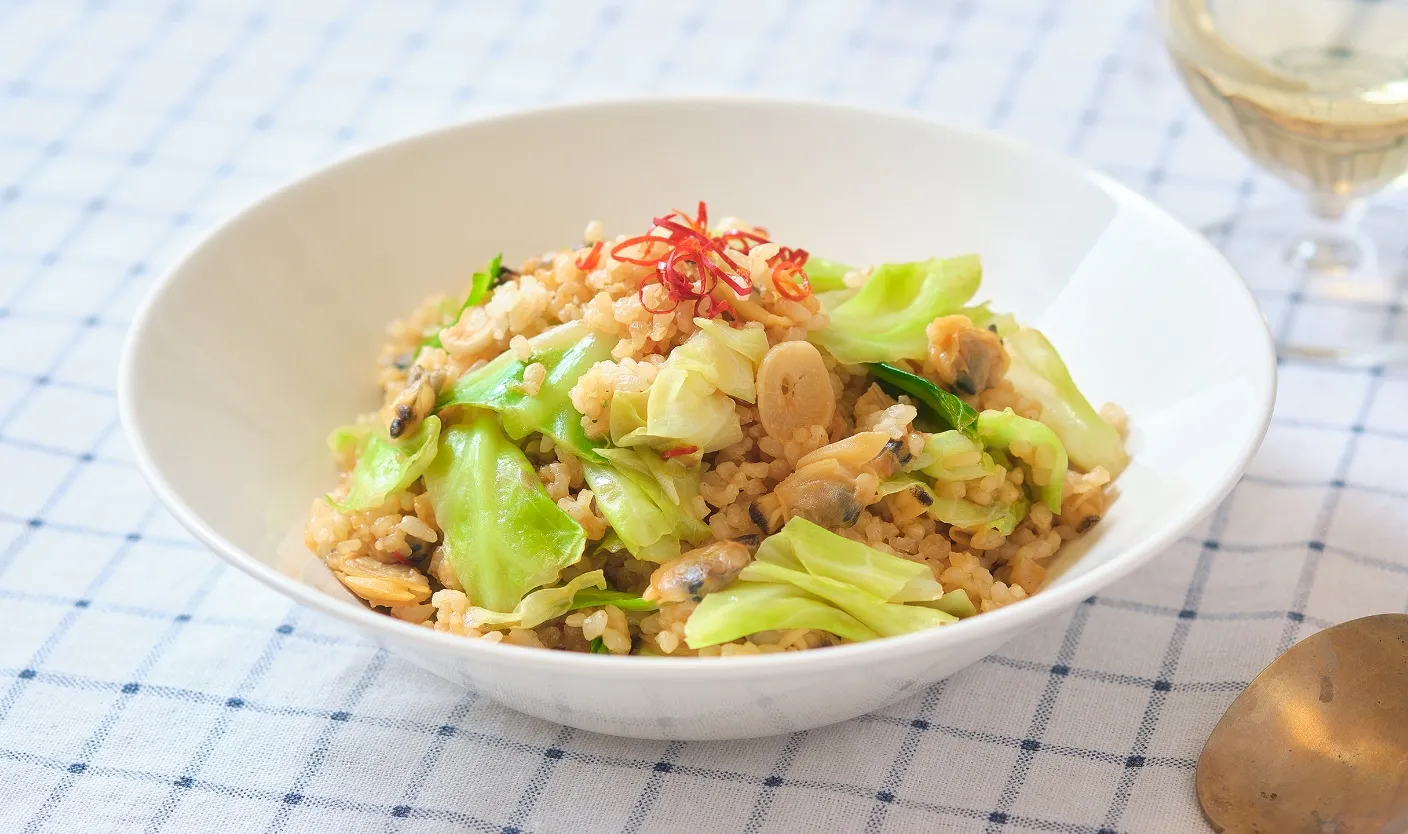 あさりとキャベツのペペロンチーノ風炒飯